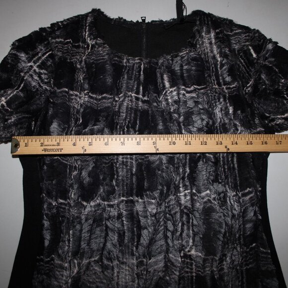 BCBG maxazria $198 Tulum Sz S Black White Combo Eyelash 100% Polyester Top - Picture 15 of 16